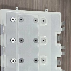 Laminated busbar for power electronics with side-mounted tab terminals