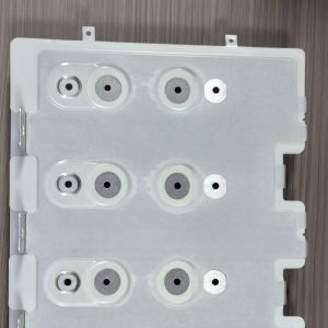 Multi-layer insulated laminated busbar with copper terminal studs